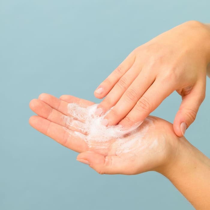 Pimpant refillable sensitive skin shower gel lather